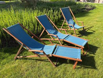 vintage strandstoelen beschikbaar voor biedingen