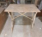 Tafel tafeltje oud ijzeren tafeltje, Antiek en Kunst, Ophalen