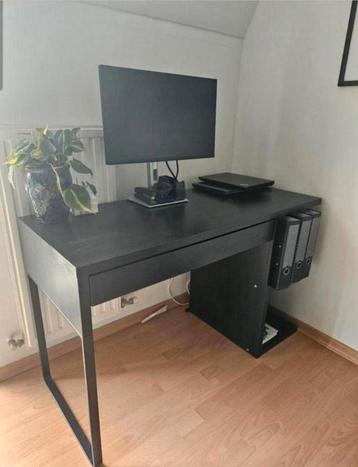 Bureau beschikbaar voor biedingen