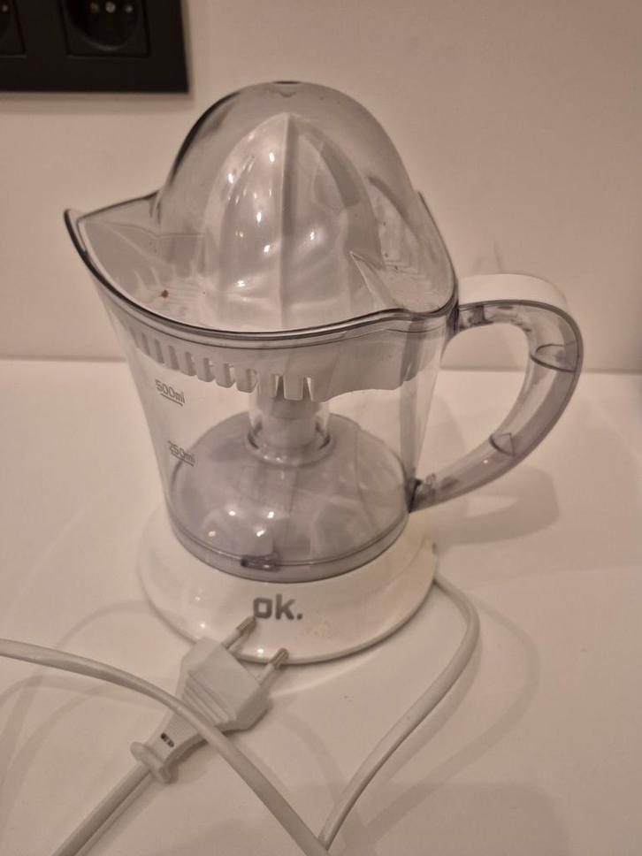 Elektrische fruitpers / citruspers ok. wit, Elektronische apparatuur, Juicers, Citruspers, Ophalen