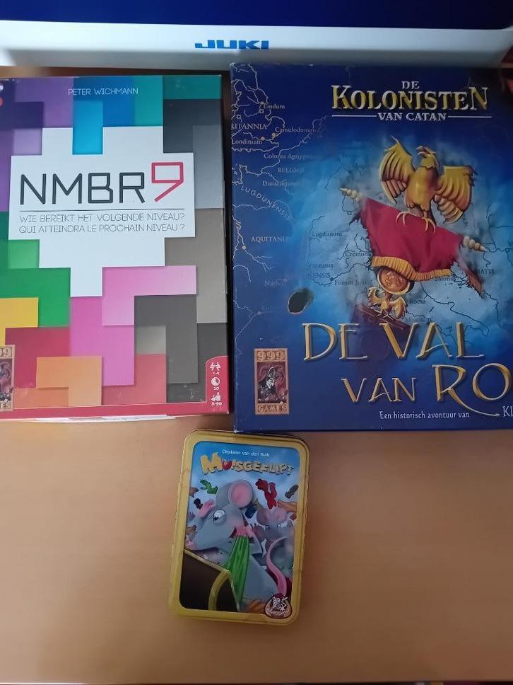 Catan, de val van rome, Hobby en Vrije tijd, Gezelschapsspellen | Bordspellen, Zo goed als nieuw, Een of twee spelers, Drie of vier spelers