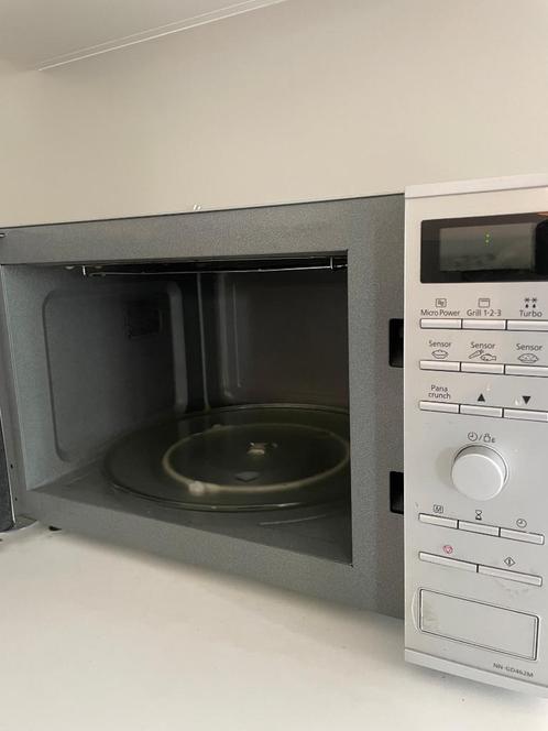 Panasonic NN-GD462M microgolfoven – 31L / 1000W / grillfunct, Elektronische apparatuur, Microgolfovens, Gebruikt, Vrijstaand, Combi-microgolfoven