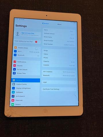 Ipad met defecten beschikbaar voor biedingen