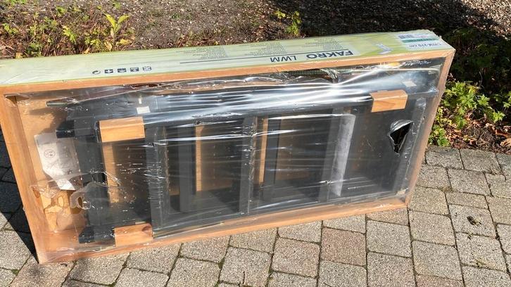 NIEUW - Zoldertrap Vlieringtrap Fakro LWM-270cm 60x120cm, Doe-het-zelf en Bouw, Ladders en Trappen, Nieuw, Trap, 2 tot 4 meter