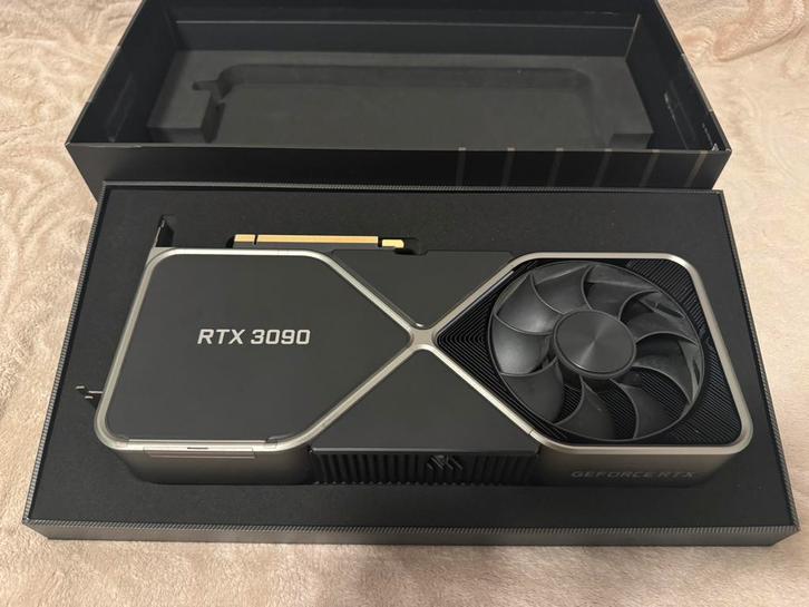 Geoforce RTX 3090 FOUNDERS EDITION, Computers en Software, Videokaarten, Zo goed als nieuw, Nvidia, Ophalen