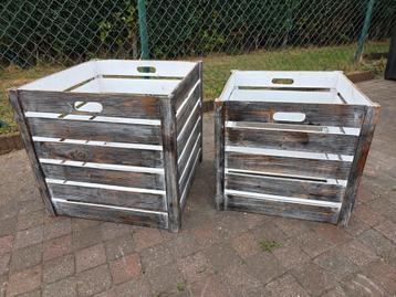 Set van 2 decoratieve dozen of andere  beschikbaar voor biedingen