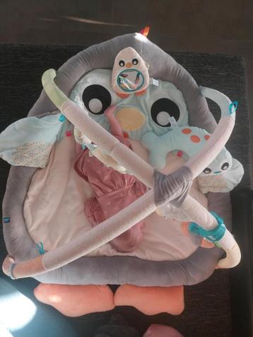 Snuggle me penguin, tummy time gym speelmat beschikbaar voor biedingen