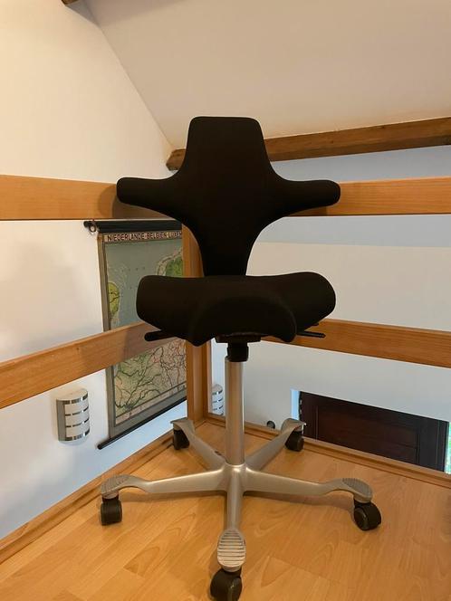 Koopje: zwarte ergonomische HAG zadelstoel, Huis en Inrichting, Bureaustoelen, Zo goed als nieuw, Bureaustoel, Zwart, Ergonomisch
