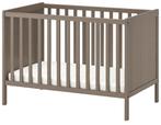 Babybed en commode (Sundvick IKEA), Kinderen en Baby's, Gebruikt, Ophalen of Verzenden, Minder dan 140 cm, Matras