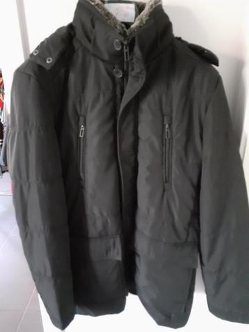 CANDA Zwarte lange winterjas  Maat: 52 Prijs: € 12 beschikbaar voor biedingen
