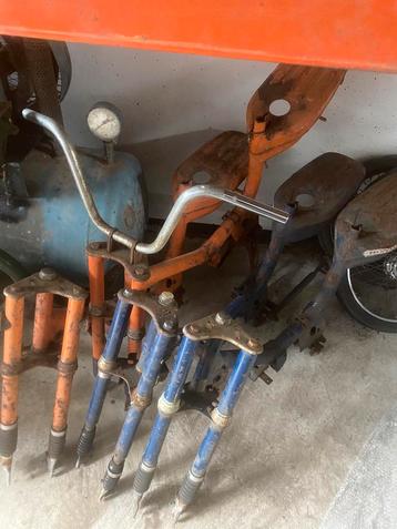 Honda amigo/novio kaders beschikbaar voor biedingen