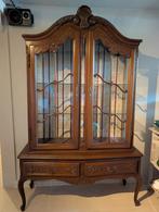 Klassieke vitrine kast, Ophalen