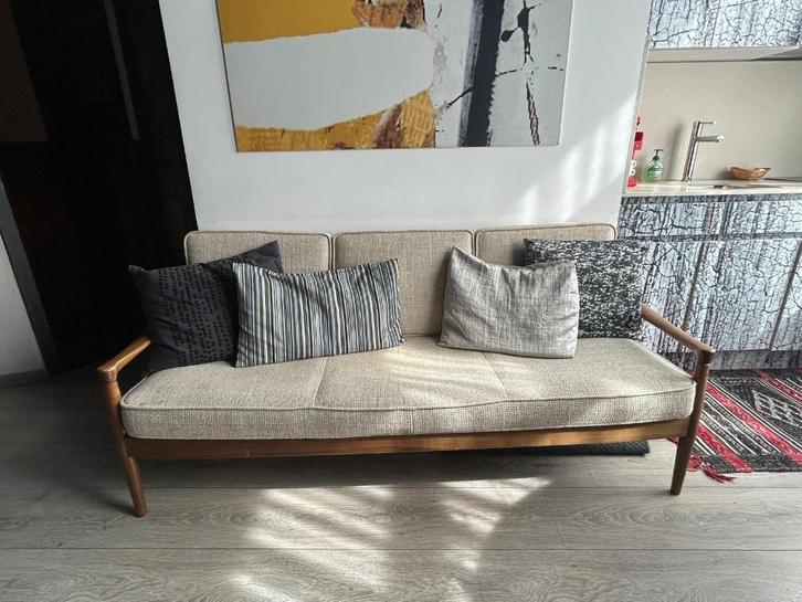 Vintage 3-zits sofa design, Huis en Inrichting, Zetels | Zetels, Hout, Stof, Ophalen