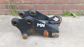 Hitachi ZX19 hydraulic coupler CW5 / 30mm pins / as new beschikbaar voor biedingen