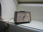 Vintage 60' Remington wekker. Oranje wekker maar opnieuw ges, Elektronische apparatuur, Wekkers, Ophalen of Verzenden, Gebruikt