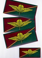 ABL, 3 stickers Regiment Para-Commando, 7x16 cm., Ophalen of Verzenden