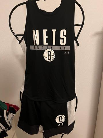 Maillot Nets NBA disponible aux enchères