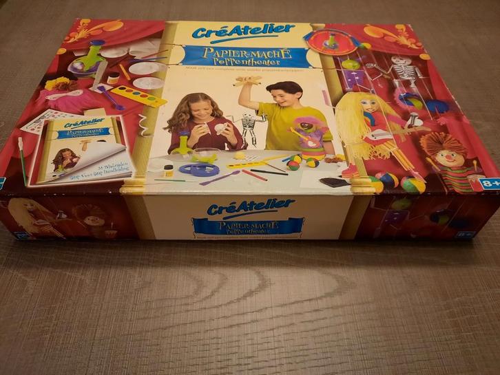 Crea atelier, met papier-mache draaitol., Kinderen en Baby's, Speelgoed | Educatief en Creatief, Zo goed als nieuw, Ophalen of Verzenden