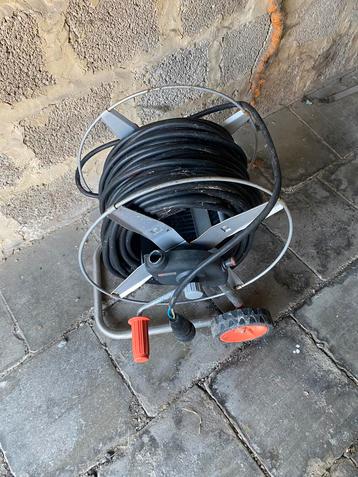 Stroom kabel 2,5 / G 3 /55 Meter op rol beschikbaar voor biedingen