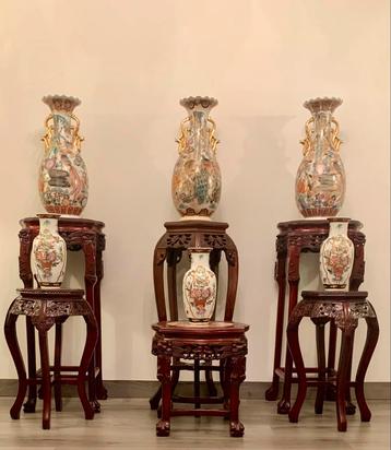 3 BIG & 3 SMALL VASES WITH MOTIFS OF ARITA JAPAN STYLE    beschikbaar voor biedingen
