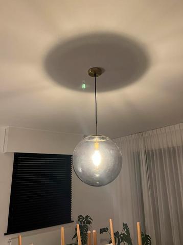 2 x hanglampen + 1 staande lamp beschikbaar voor biedingen