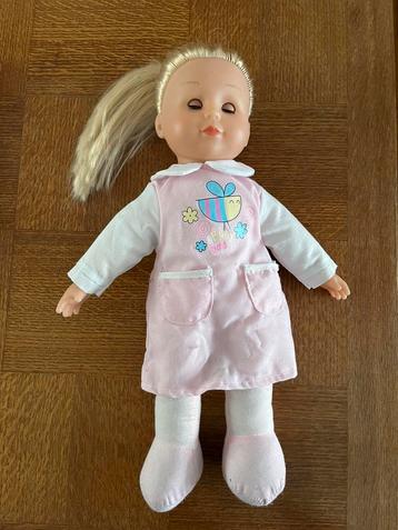 Zachte Pop met lang haar, Kinderen en Baby's, Speelgoed | Poppen, Ophalen of Verzenden
