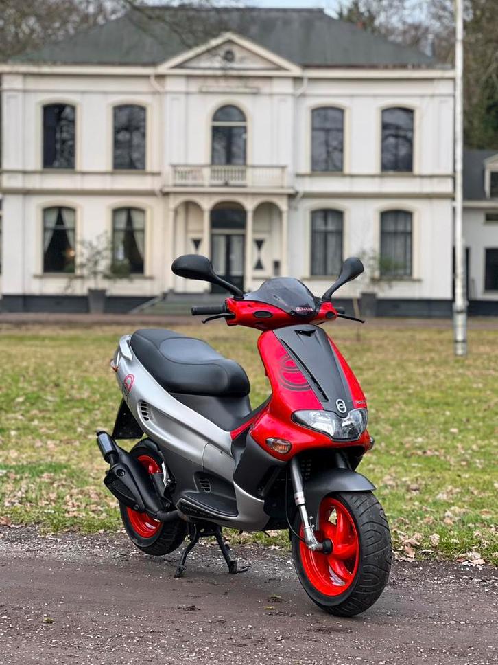 Gilera Runner 50cc 1704km, Vélos & Vélomoteurs, Scooters | Marques Autre, Comme neuf, Classe B (45 km/h), Deux-temps, Enlèvement