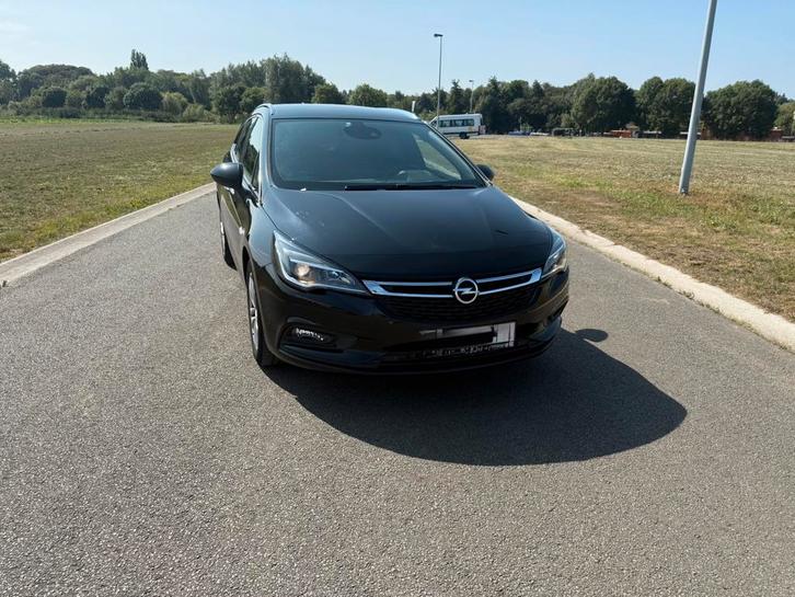 Opel Astra 1.6 D (CDTI) Sports Tourer Selection, Auto's, Opel, Bedrijf, Astra, ABS, Diesel, Break, 5 deurs, Handgeschakeld, Zwart