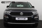 Volkswagen T-Roc 1.0 TSI UNITED - NAVI - DAB - APPLE CARPLA, 0 kg, Zwart, 3 cilinders, SUV of Terreinwagen