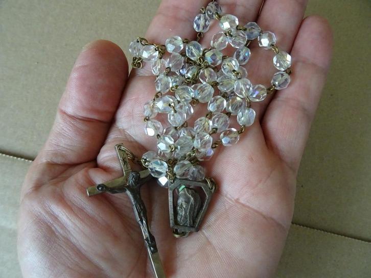 Kristallen rozenkrans 54cm vintage rozenkrans 59 kralen 1960, Verzamelen, Religie, Gebruikt, Christendom | Katholiek, Overige typen