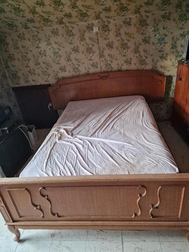 Chambre a coucher complète bois merisier, Maison & Meubles, Chambre à coucher | Chambres à coucher complètes, Utilisé, Deux personnes