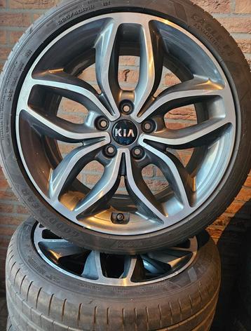 18 inch KIA Ceed GT Velgenset 5x114.3 Goodyear 5-7mm TPMS  beschikbaar voor biedingen