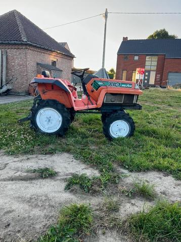 ***prachtige moderne kubota xb-1 17pk 3cil 4x4 647uren*** beschikbaar voor biedingen
