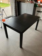 Table IKEA bjursta avec 4 chaises., Utilisé