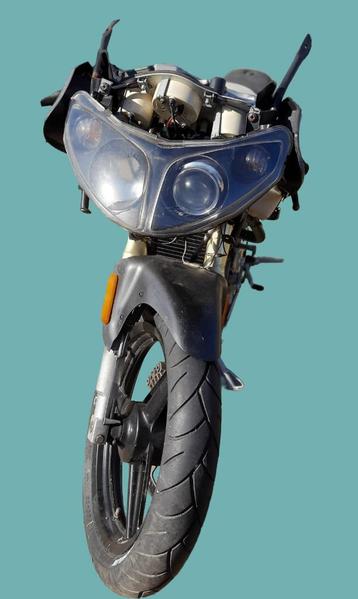 Peugeot XR6 50cc beschikbaar voor biedingen