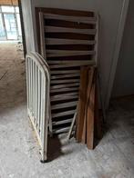 A donner, Enfants & Bébés, 70 à 85 cm, Sommier à lattes, Enlèvement, Utilisé