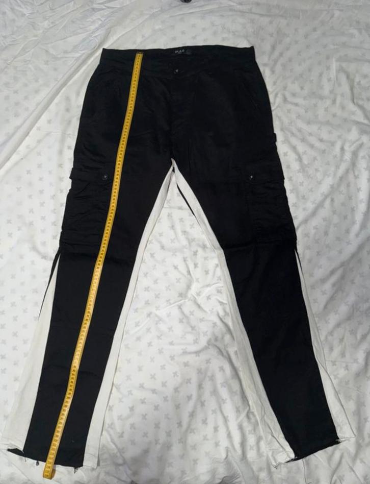 Pantalon cargo noir et blanc Neuf, Kleding | Heren, Spijkerbroeken en Jeans, Nieuw, W36 - W38 (confectie 52/54), Wit, Ophalen of Verzenden