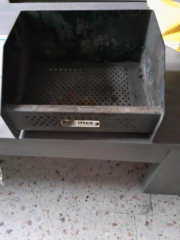 Casier a pellets en fonte, Enlèvement, Comme neuf