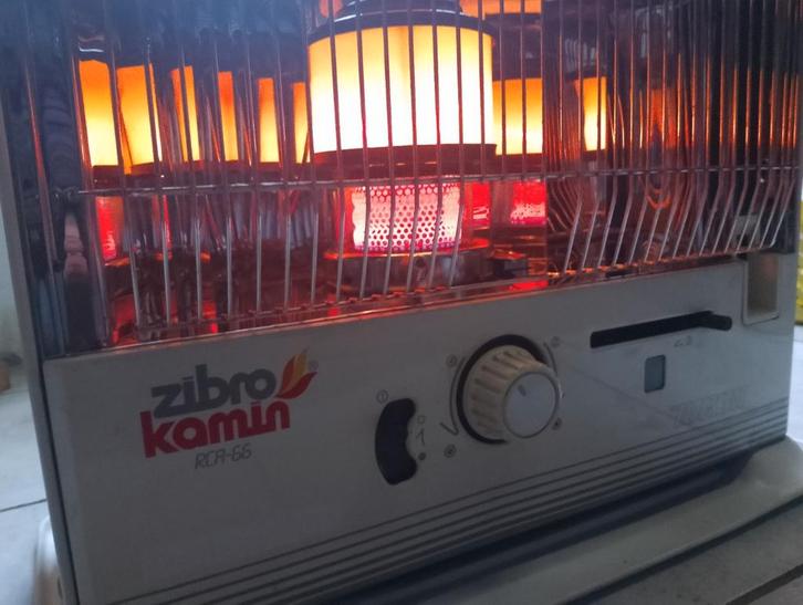 Zibro kamin petroleumkachel, Huis en Inrichting, Kachels, Zo goed als nieuw, Petroleumkachel, Ophalen