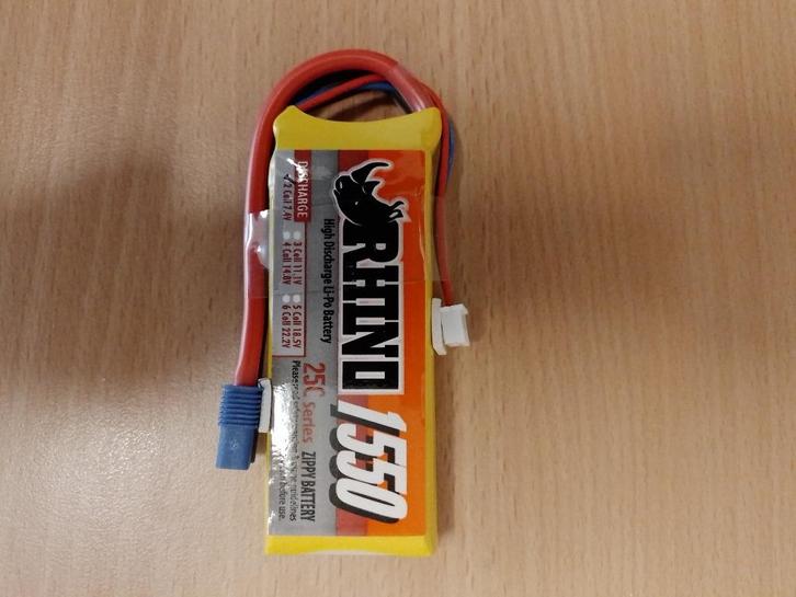 BATTERIJ RHINO 4S 14.8V 1550 mah 25C, Hobby & Loisirs créatifs, Modélisme | Avions & Hélicoptères, Neuf, Avion, Enlèvement ou Envoi