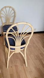 Paar vintage stoelen van bamboe en rotan met gevoerde zittin, Ophalen, Zo goed als nieuw