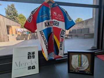 Verschillende Eddy Merckx artikelen beschikbaar voor biedingen