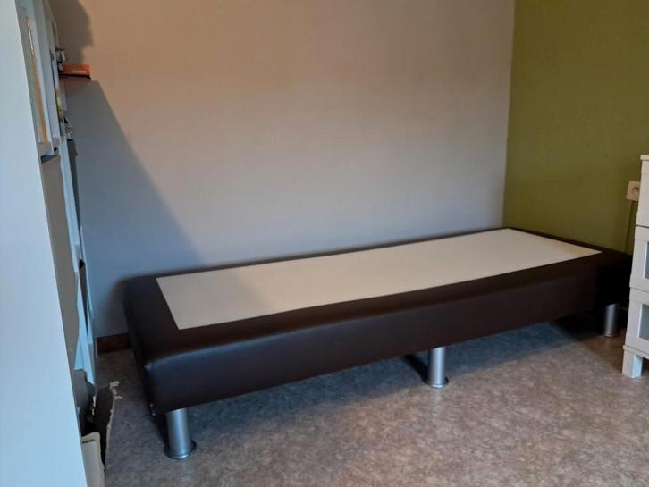 tweepersoonsbed  op poten. LAAGSTE PRIJS, Huis en Inrichting, Slaapkamer | Bedden, Gebruikt, 160 cm, 200 cm, Overige materialen