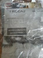1 paire de tentures dans les tons blanc/ gris neufs, Ophalen