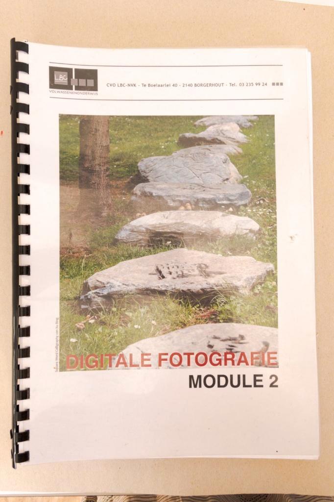 Cursus digitale fotografie 3 exemplaren, Boeken, Kunst en Cultuur | Fotografie en Design, Gelezen, Fotografie algemeen, Ophalen of Verzenden