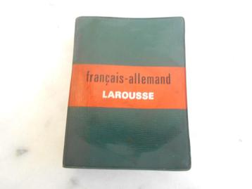 ancien mini dictionnaire Larousse 1943 français allemand, Enlèvement ou Envoi, Utilisé, Français, Autres éditeurs