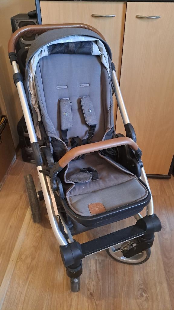 Mutsy Nio kinderwagen + reiswieg + maxi cosi, Kinderen en Baby's, Kinderwagens en Combinaties, Zo goed als nieuw, Kinderwagen