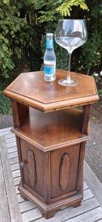 Bar barkast nachttafel, Enlèvement