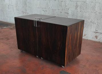 Bernini 1970s fabio lenci italy cabinet palissandre  beschikbaar voor biedingen