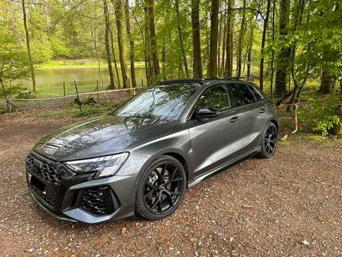 Audi RS3 2022, Audi 12/2026 garantie, TO, B&O..., Auto's, Audi, Particulier, RS3, Stoelmassage, Rood, Grijs, Alcantara